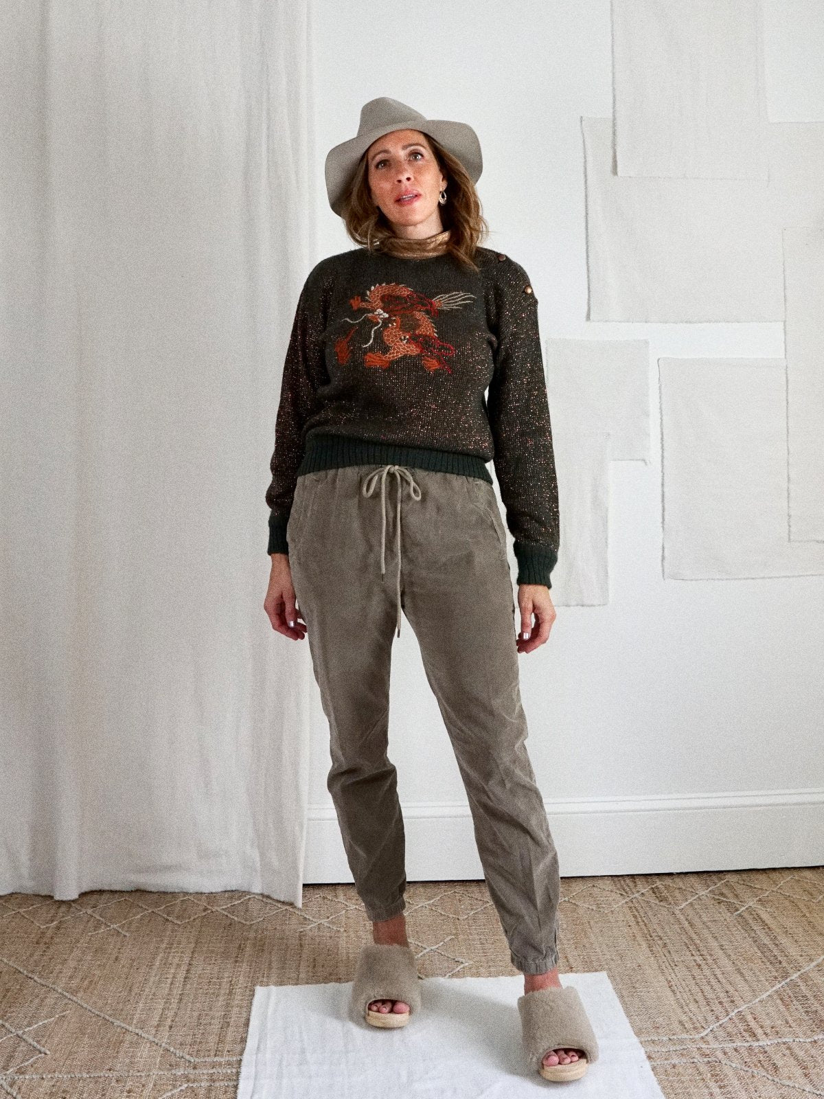 Vintage Dragon Metallic Leather Sweater-closiTherapi | vinTage