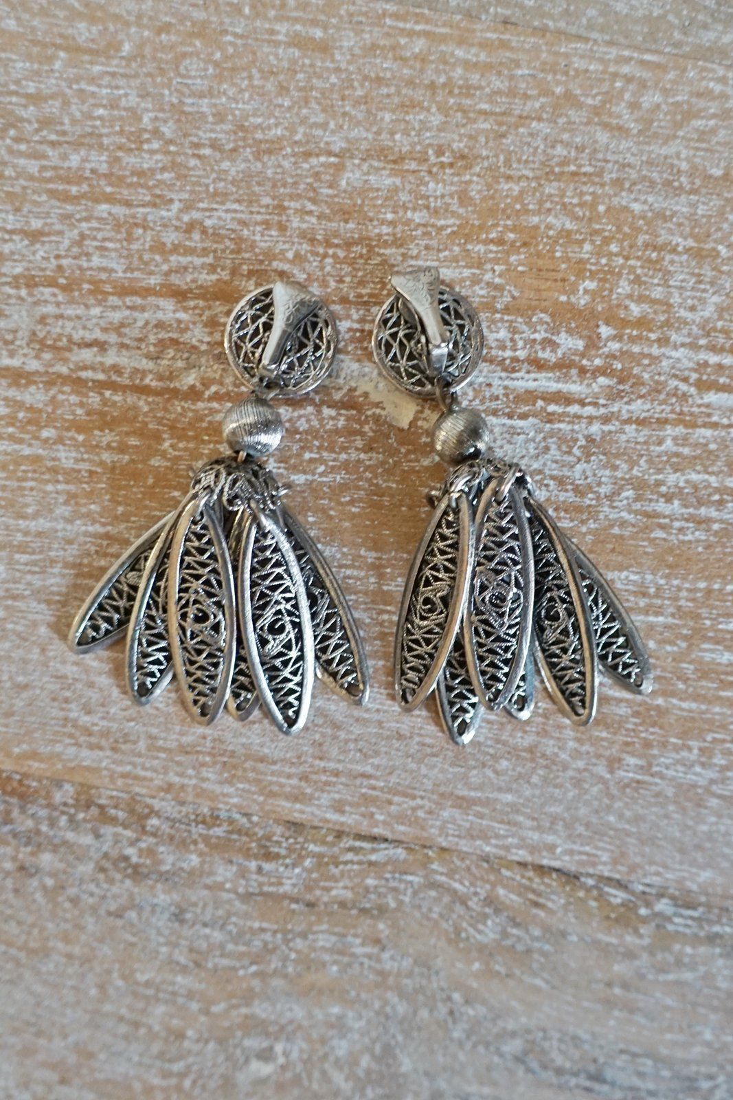 Vintage Dreamcatcher Silver Dangle Earrings-closiTherapi | vinTage