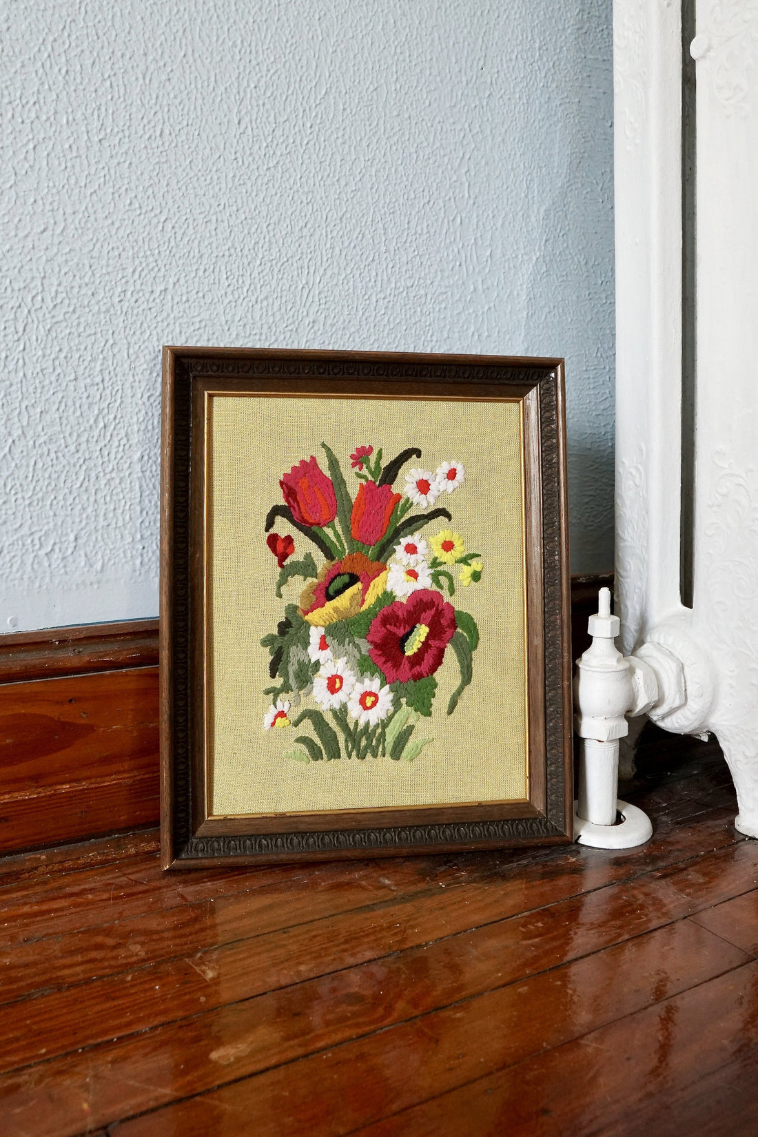 Vintage Embroidery Floral Framed Art-closiTherapi | vinTage