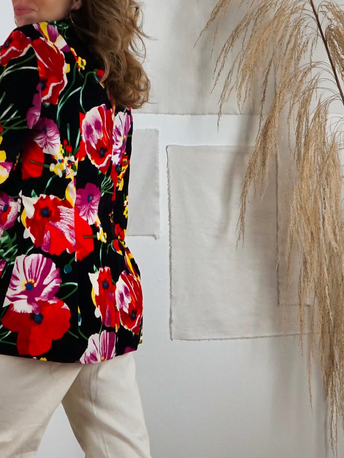 Vintage Floral Fantasy Velvet Blazer-closiTherapi | vinTage