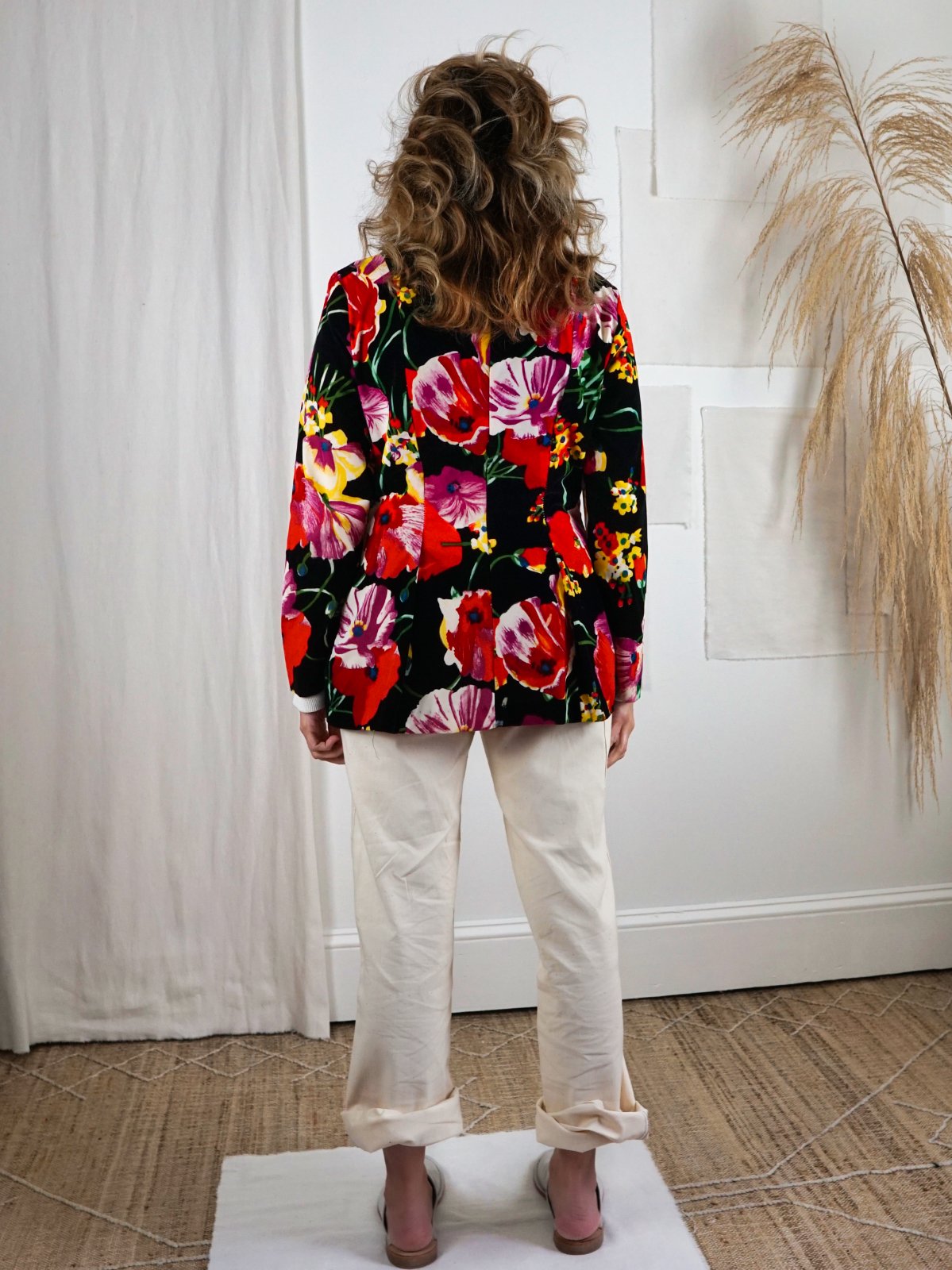 Vintage Floral Fantasy Velvet Blazer-closiTherapi | vinTage