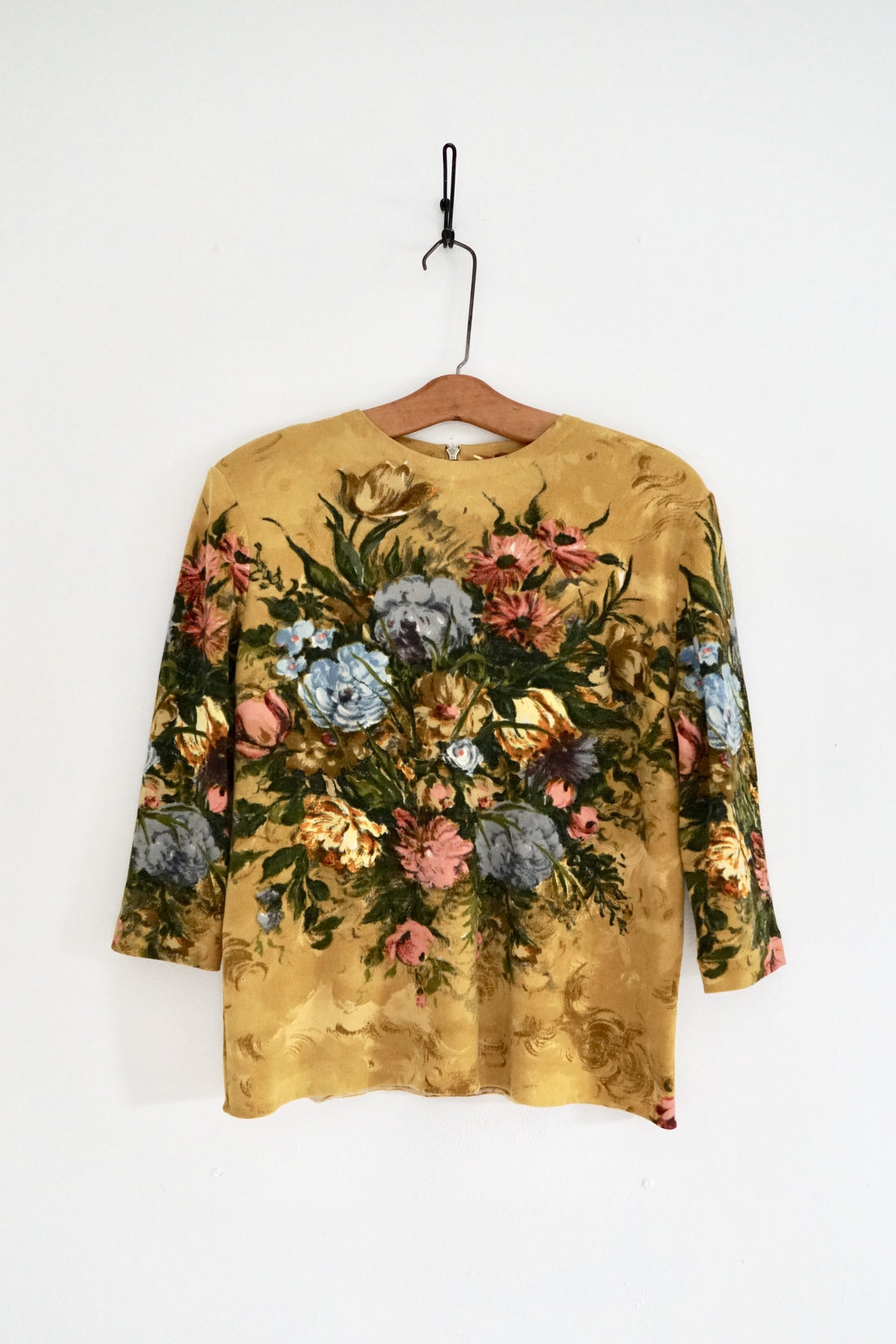Vintage Floral Garden Watercolor Sweater-closiTherapi | vinTage