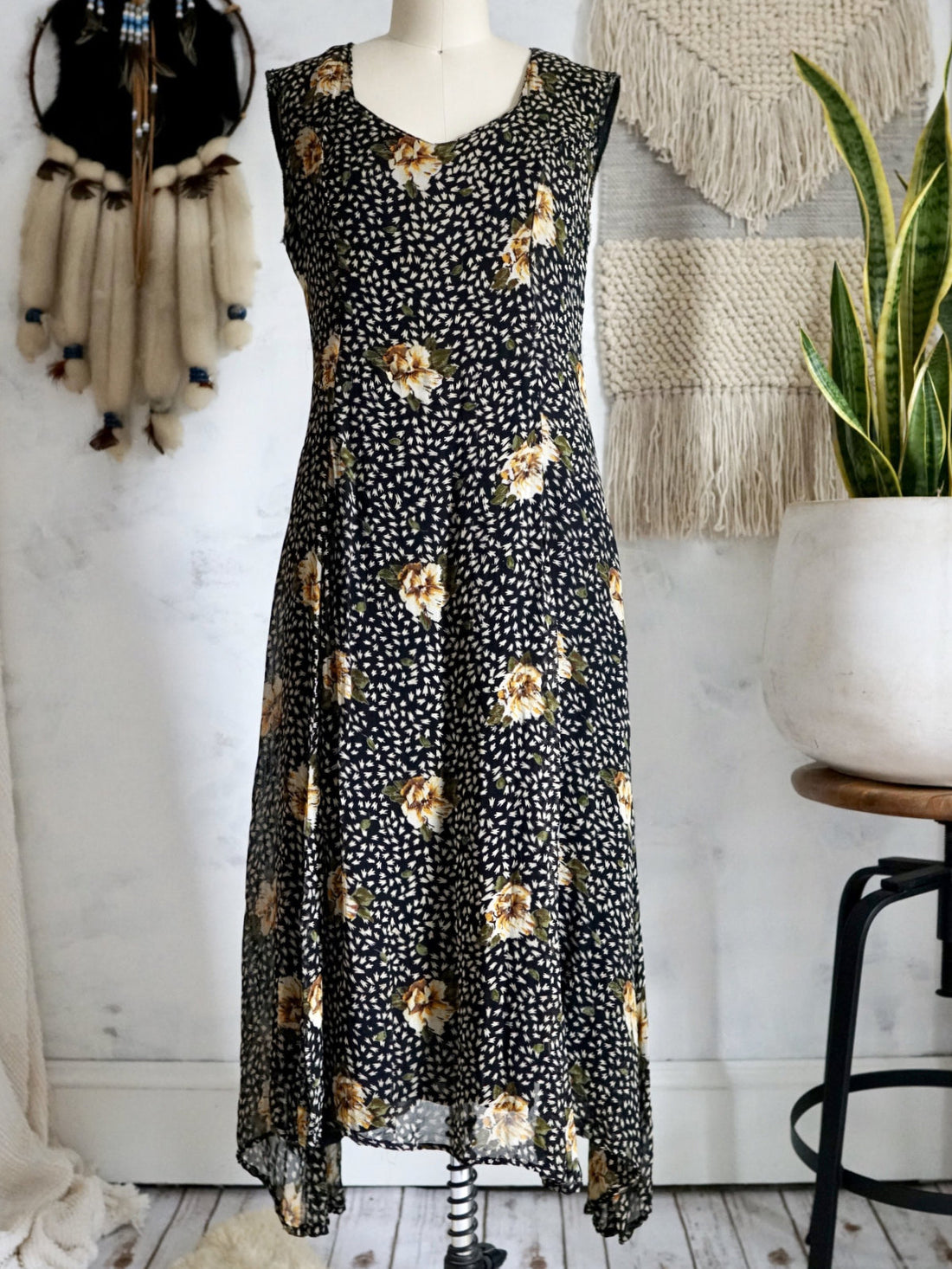 Vintage Floral Maxi Dress-closiTherapi | vinTage