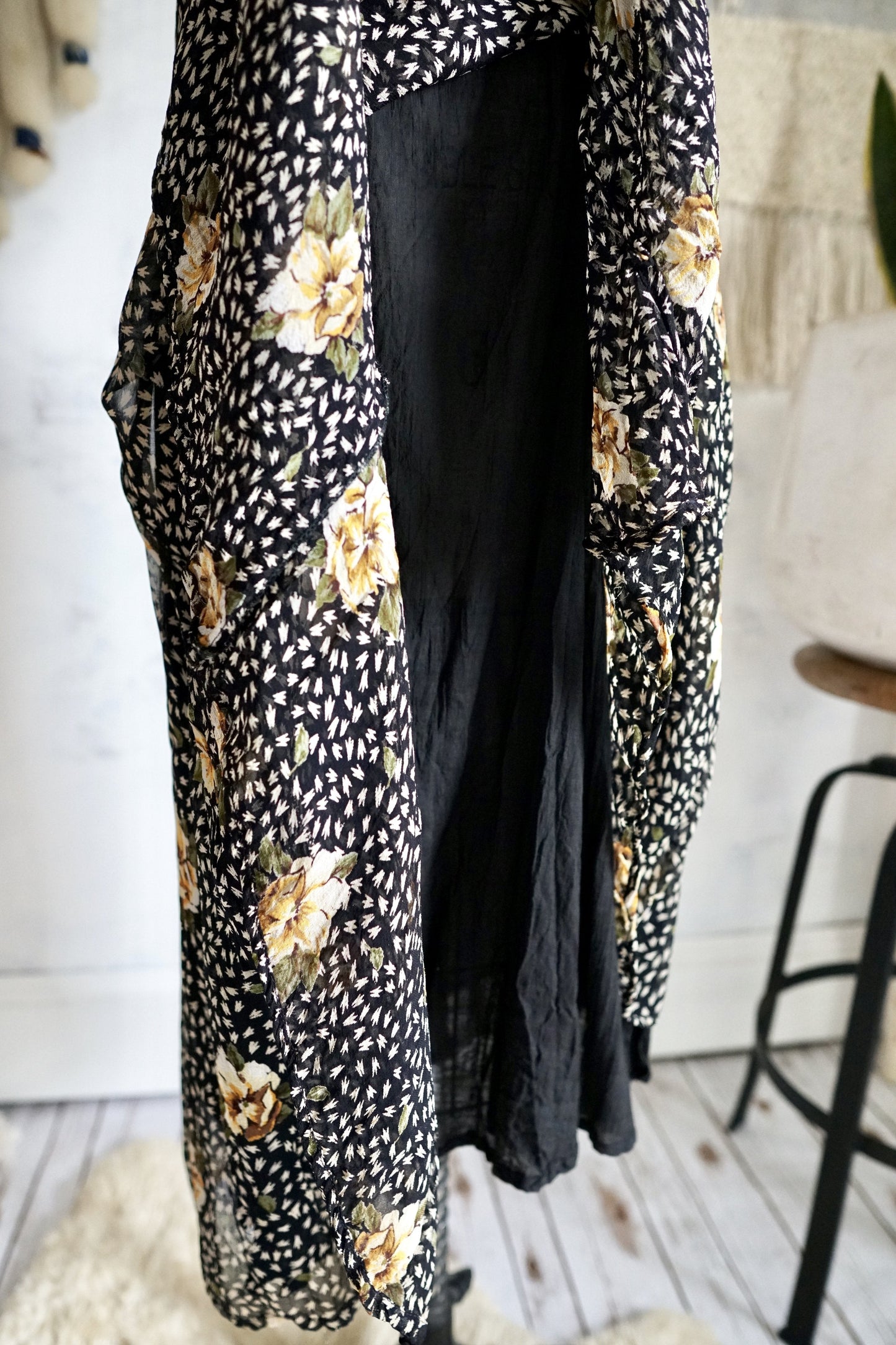 Vintage Floral Maxi Dress-closiTherapi | vinTage