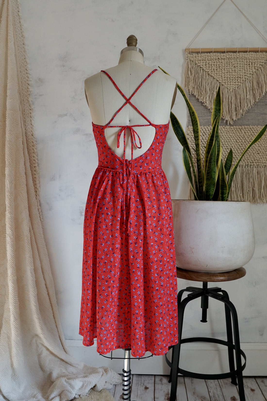 Vintage Floral Tie Back Dress-closiTherapi | vinTage