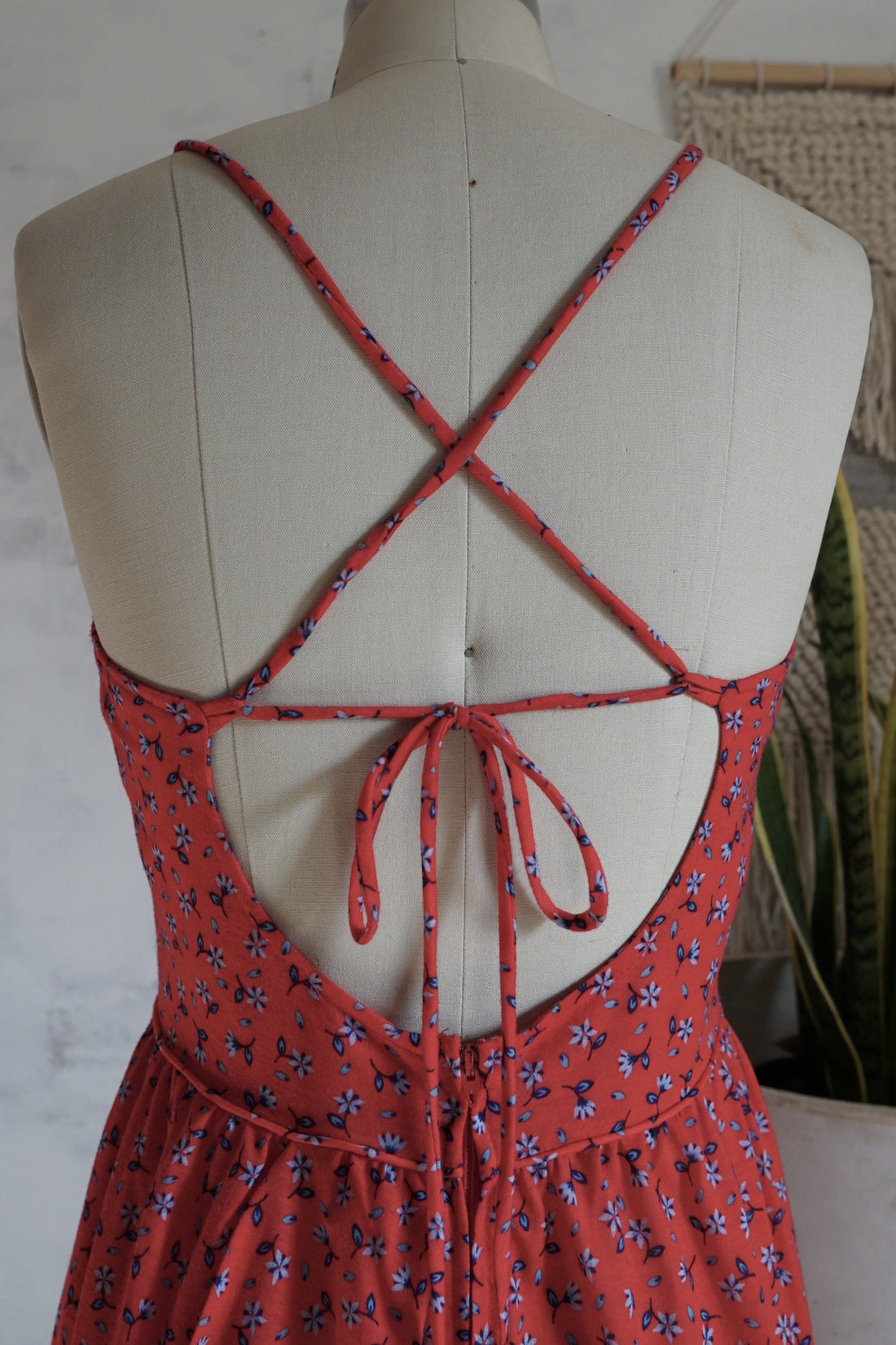 Vintage Floral Tie Back Dress-closiTherapi | vinTage