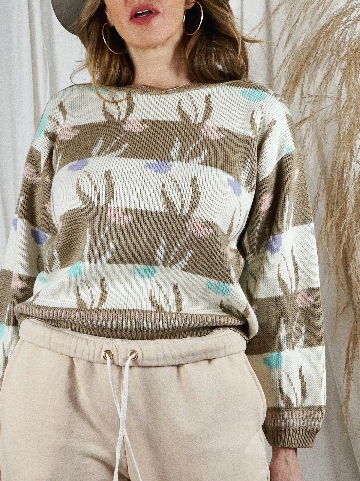 Vintage Floral Tulip Pastel Sweater-closiTherapi | vinTage