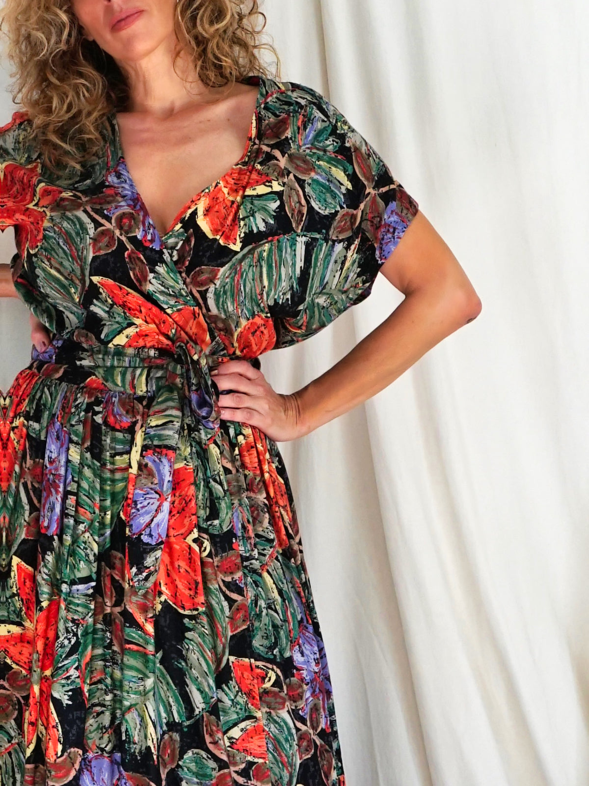 Vintage Floral Wrap Dress-closiTherapi | vinTage