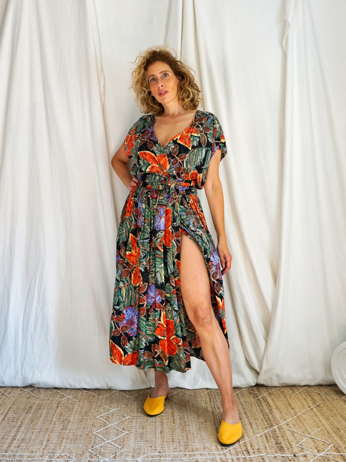 Vintage Floral Wrap Dress-closiTherapi | vinTage