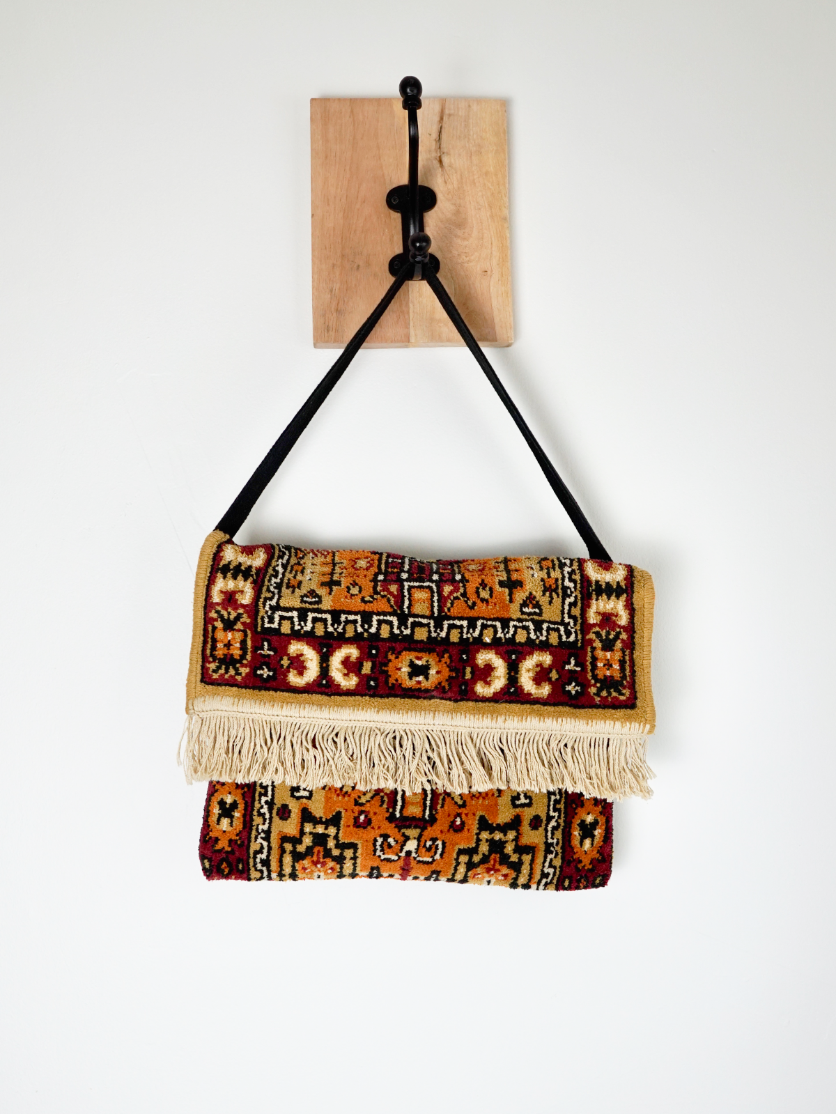 Vintage Fringe Southwestern Carpet Bag-closiTherapi | vinTage