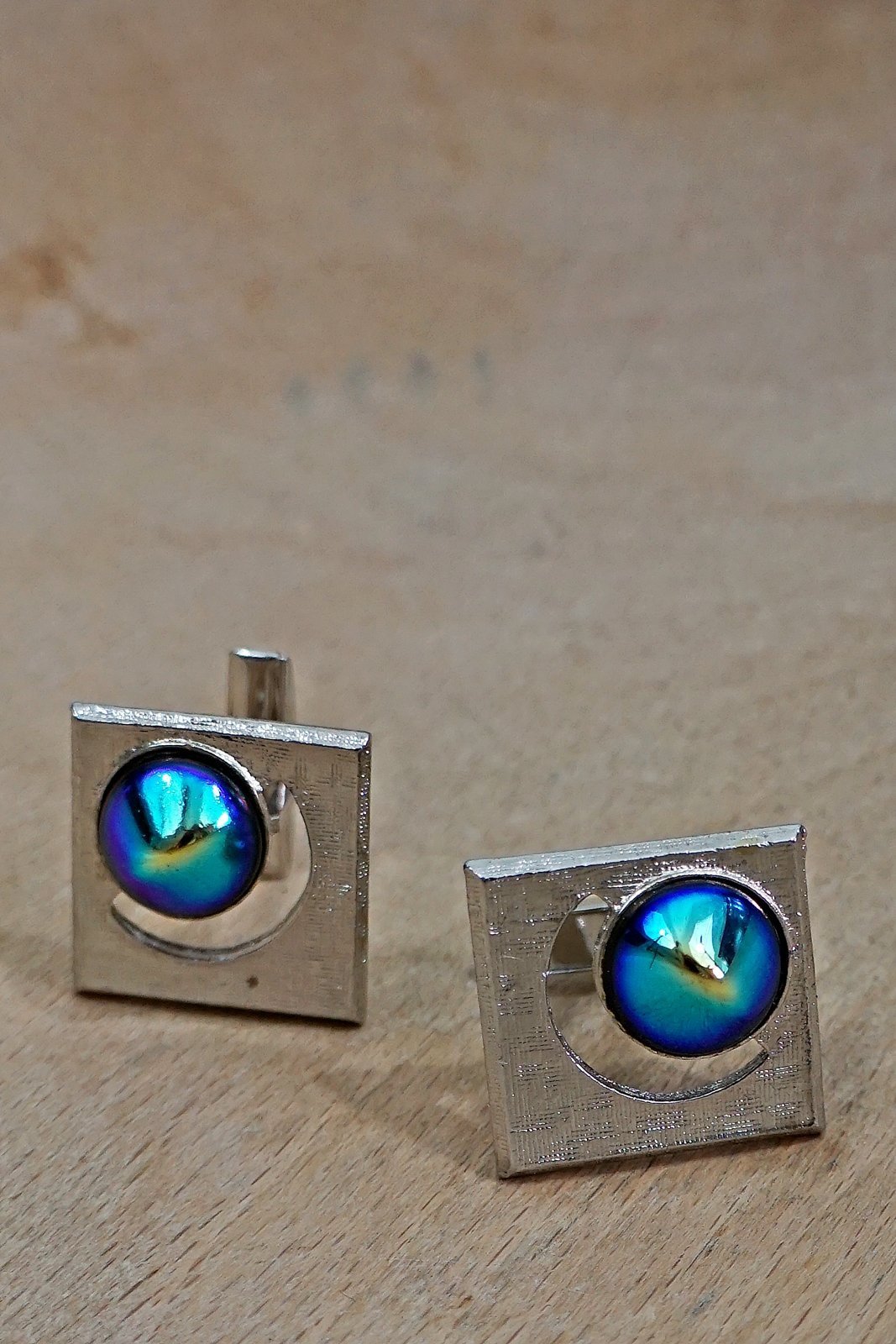 Vintage Galactic Blue Silver Bullet Cufflinks-closiTherapi | vinTage