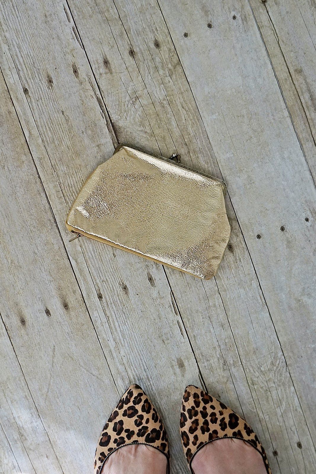 Vintage Gold Petite Cosmetic Clutch-closiTherapi | vinTage