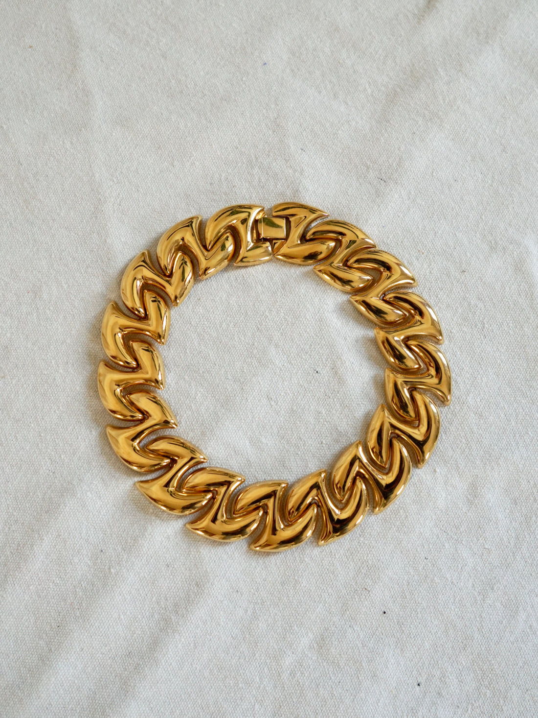 Vintage Golden Angle Choker Necklace-closiTherapi | vinTage