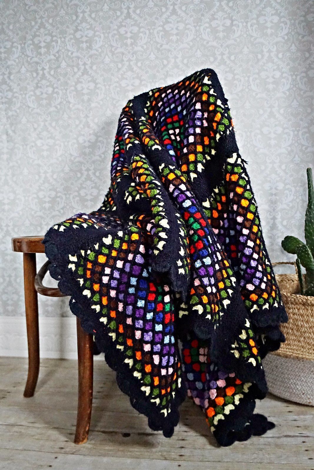 Vintage Granny Square Reversible Handknit Afghan-closiTherapi | vinTage