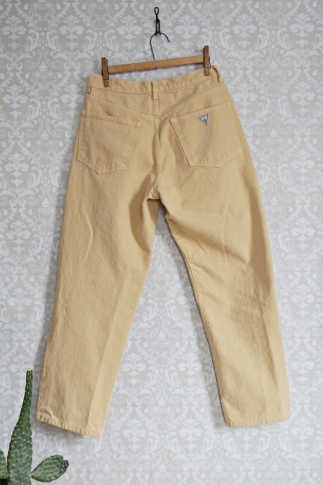 Vintage Guess Jeans - 28” Waist-closiTherapi | vinTage