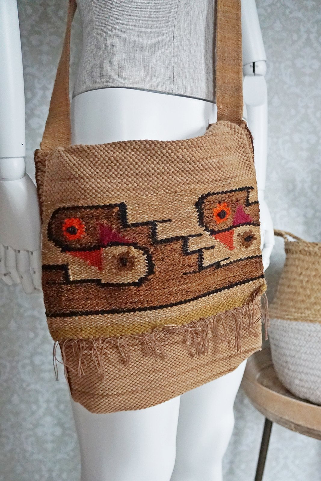 Vintage Hand Woven Boho Crossbody Bag-closiTherapi | vinTage