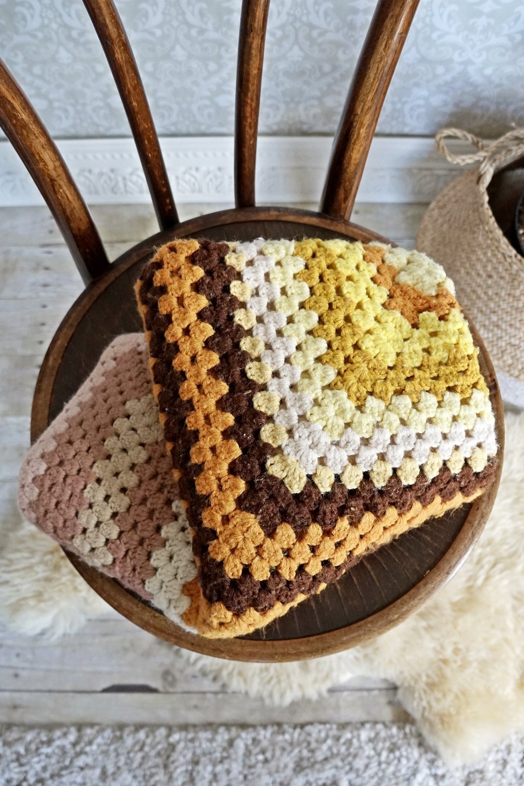 Vintage Handknit Modernist Lap Blanket-closiTherapi | vinTage