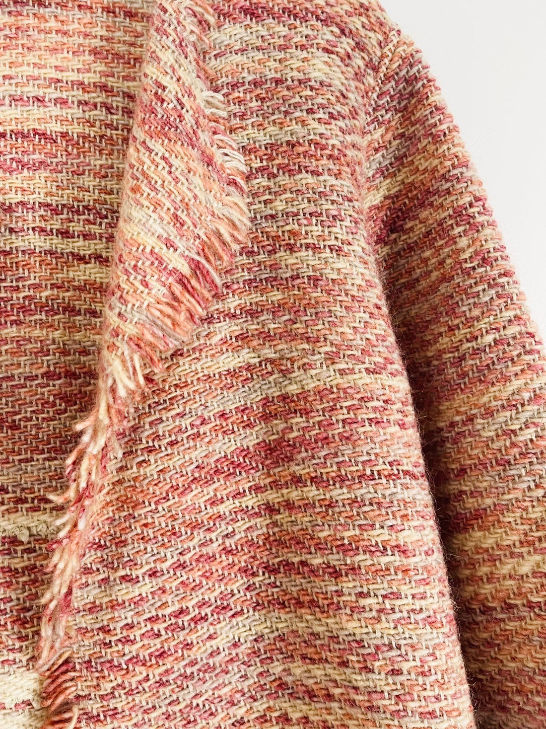 Vintage Handloomed Pink Wool Jacket-closiTherapi | vinTage