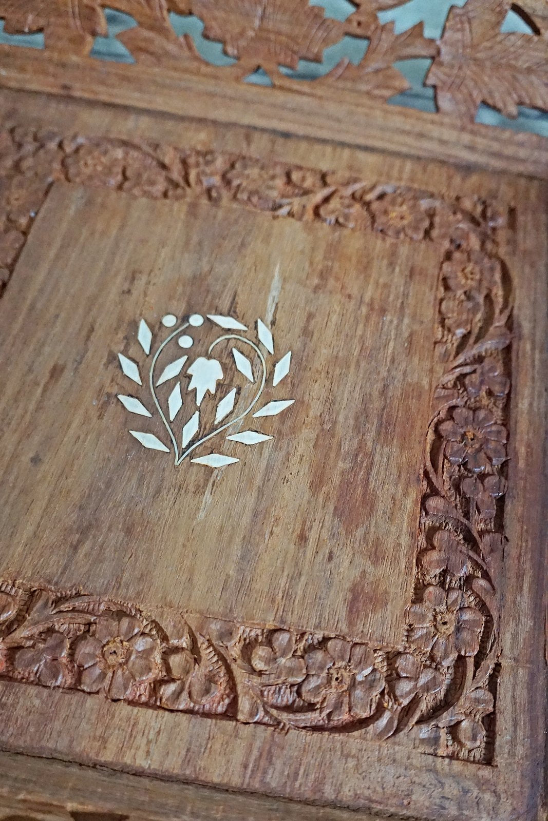 Vintage Handmade Carved Wood Inlay Tray-closiTherapi | vinTage