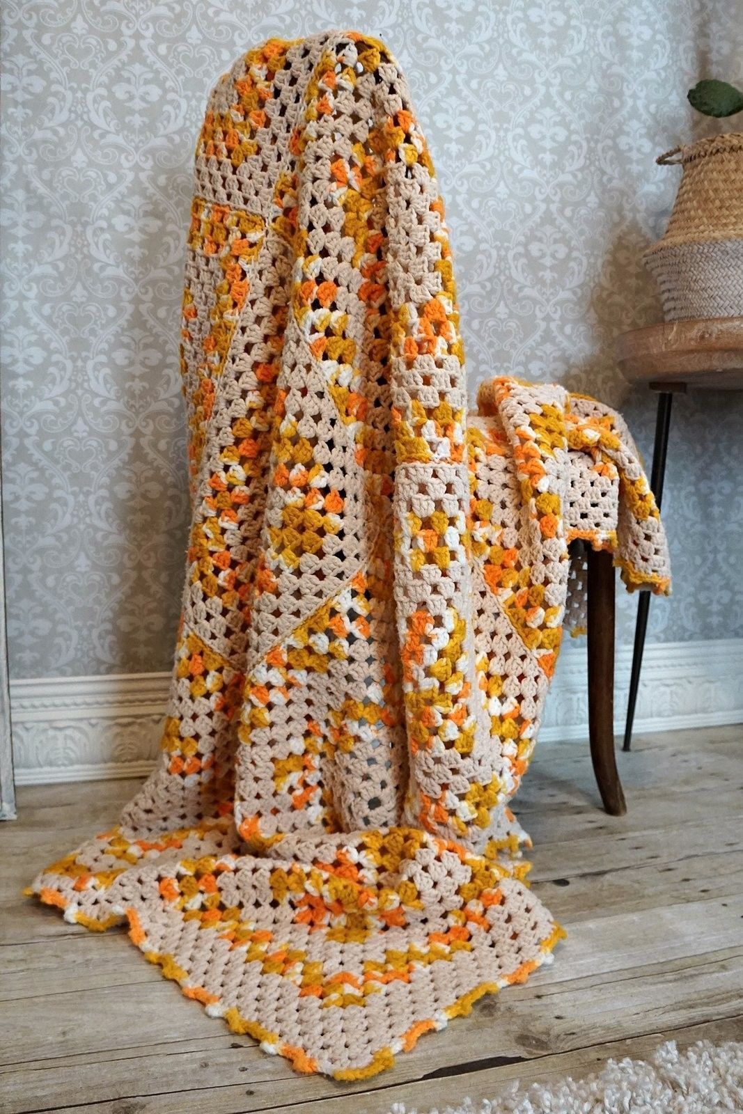Vintage Handmade Crochet Blanket-closiTherapi | vinTage