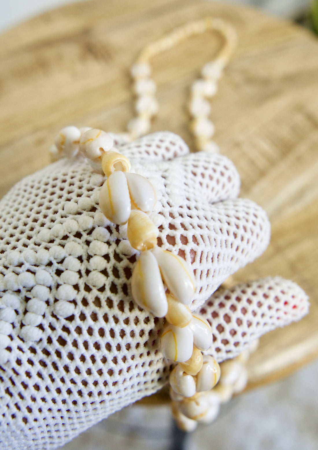 Vintage Handmade Natural Cowrie Shell Necklace-closiTherapi | vinTage