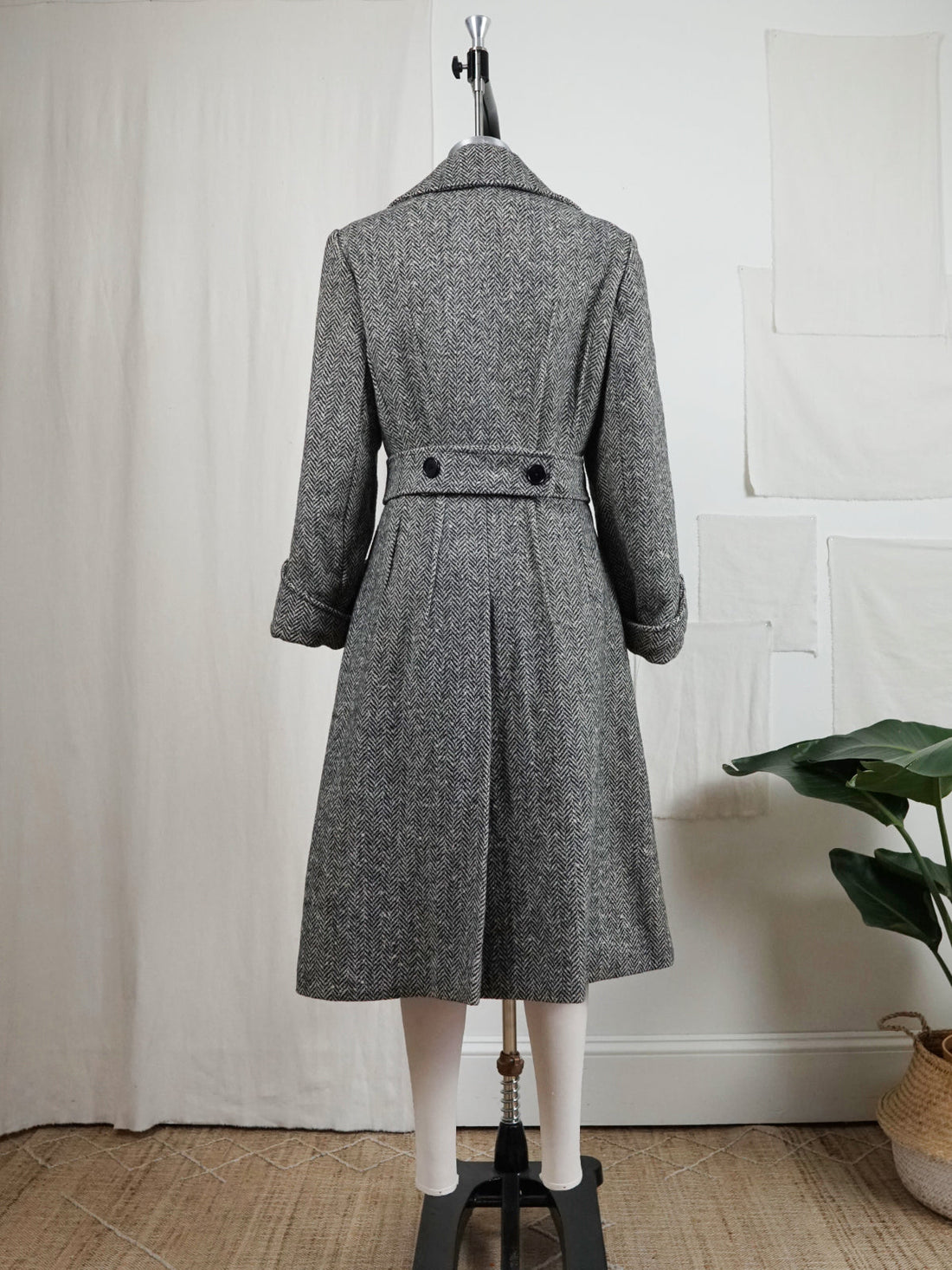 Vintage Herringbone Wool Belted Coat-closiTherapi | vinTage