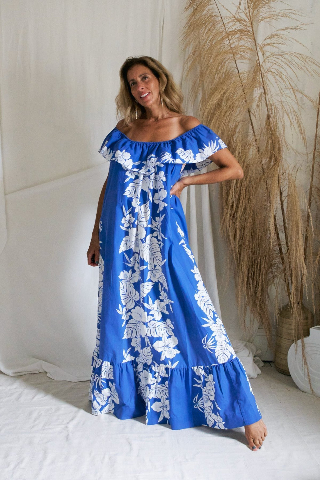 Vintage Hibiscus Hawaiian Maxi Dress-closiTherapi | vinTage