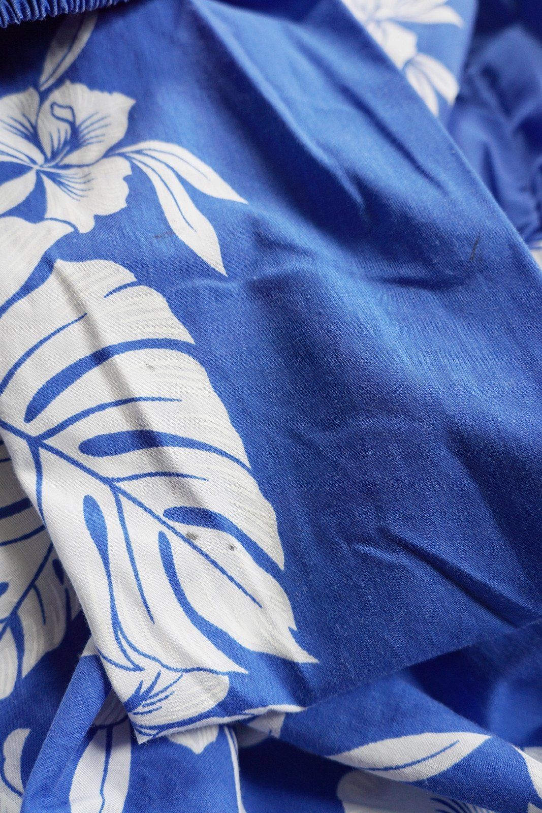 Vintage Hibiscus Hawaiian Maxi Dress-closiTherapi | vinTage