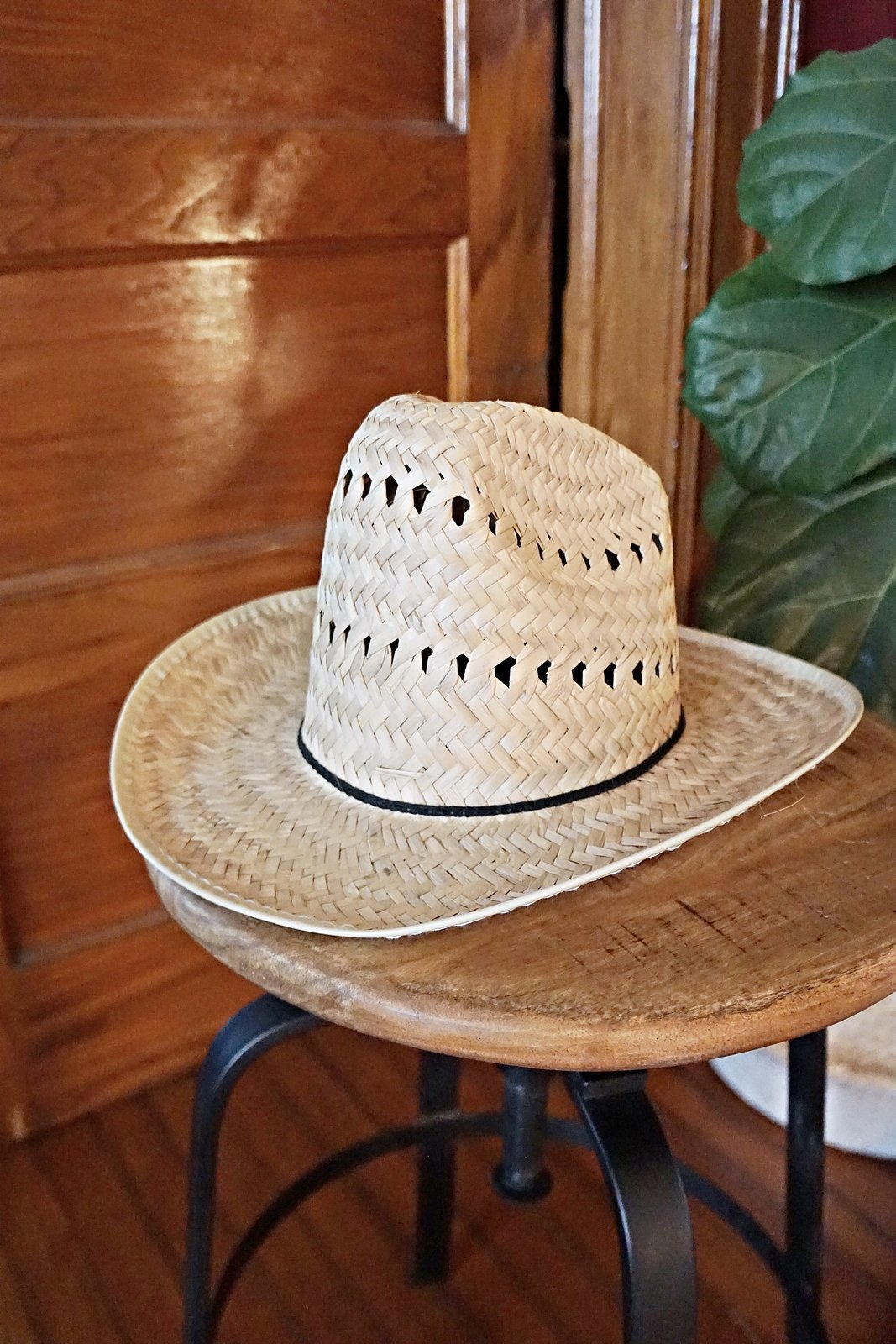 Vintage High Top Cowboy Hat-closiTherapi | vinTage