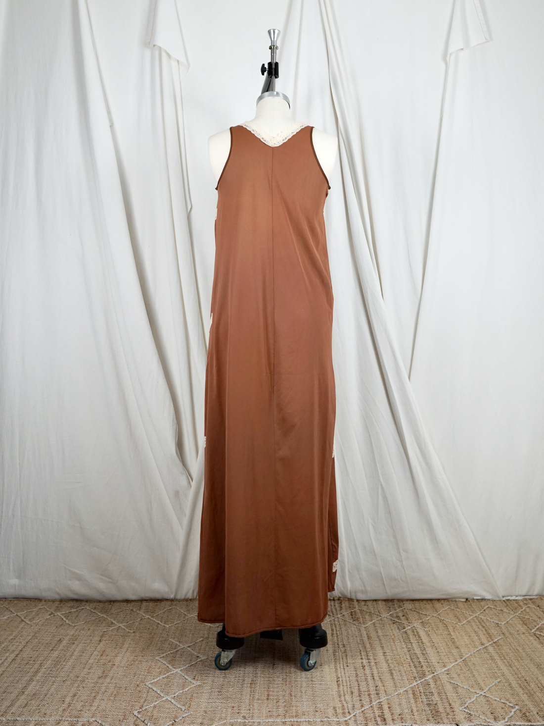Vintage Incense Lace Maxi Nightgown-closiTherapi | vinTage