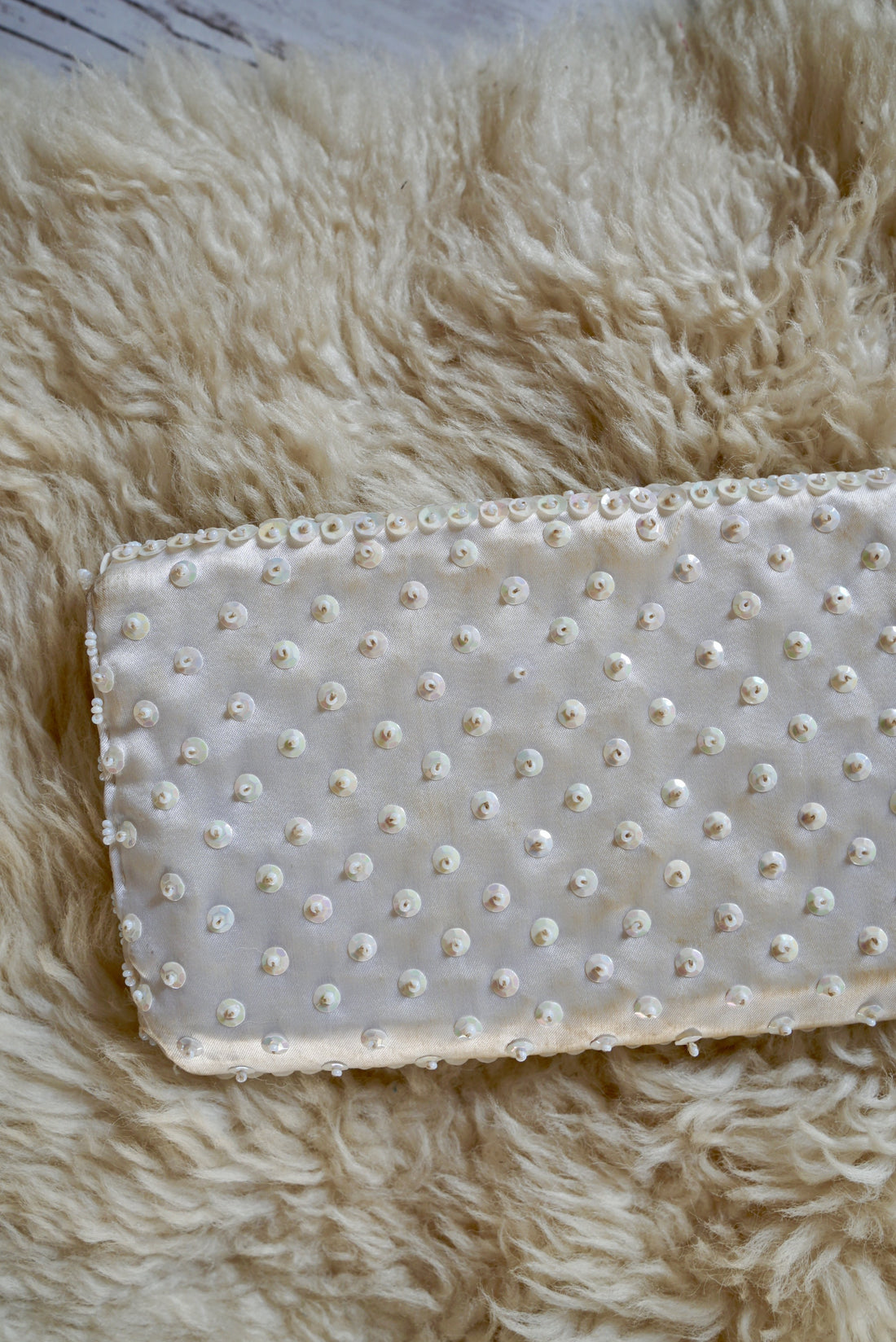 Vintage Ivory Sequin Evening Bag-closiTherapi | vinTage