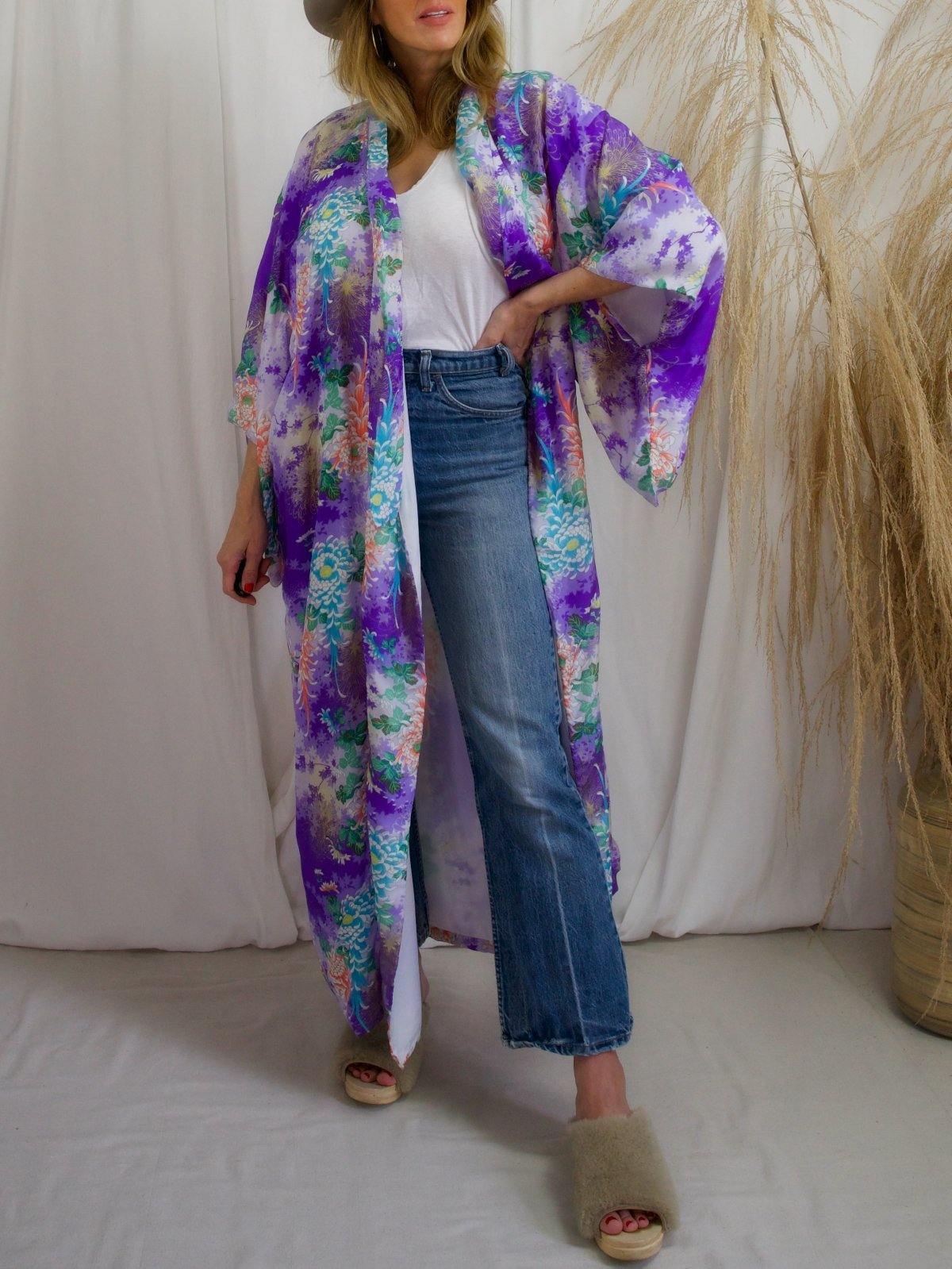 Vintage Japanese Floral Silk Kimono-closiTherapi | vinTage