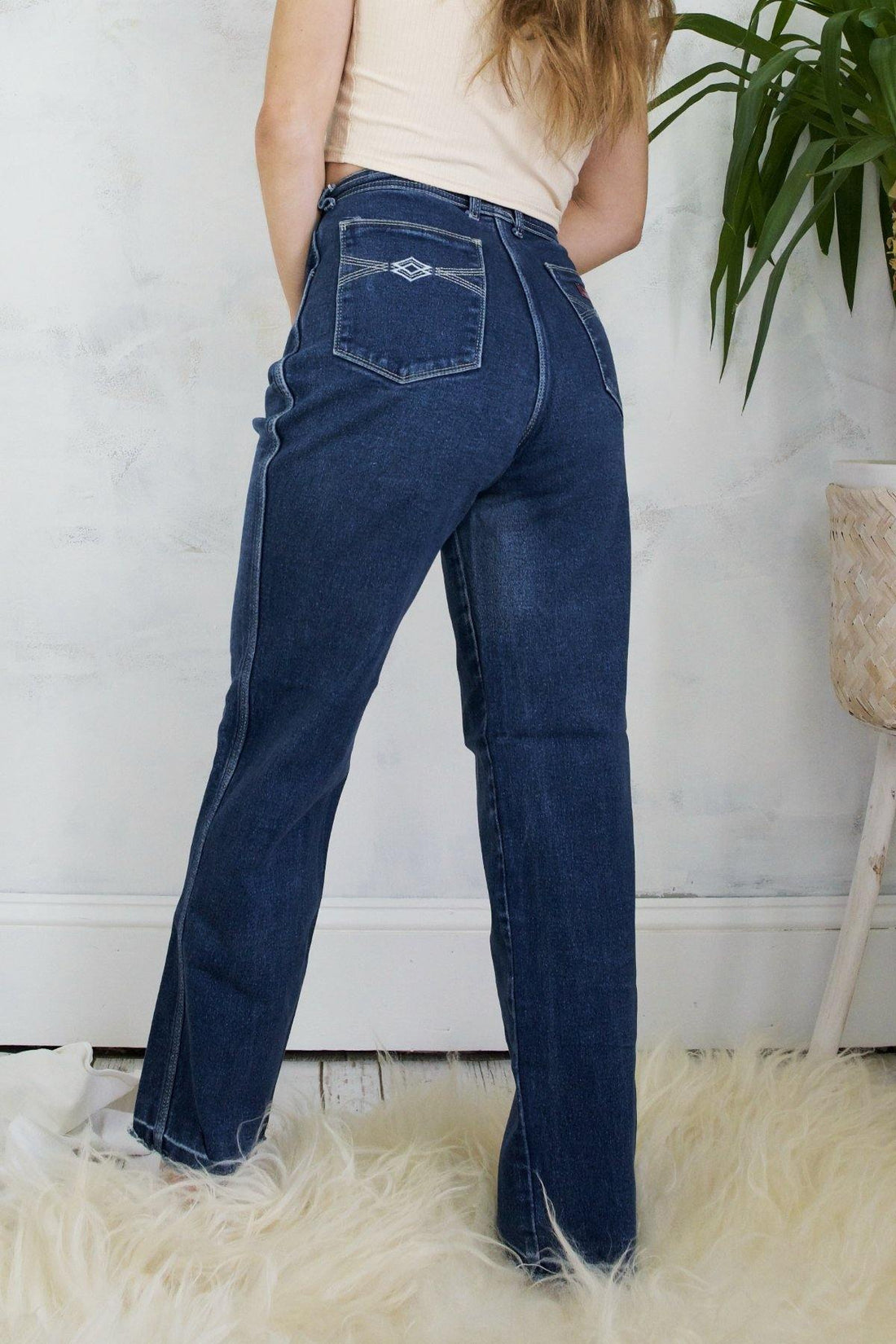 Vintage Jordache High Waist Jeans - 30" Waist-closiTherapi | vinTage