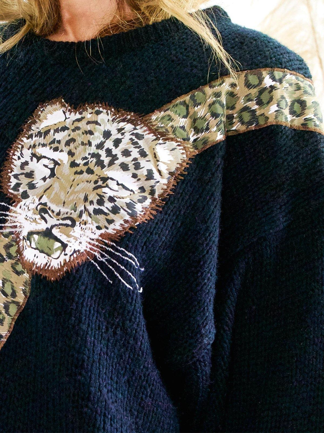 Vintage Leopard Appliqué Sweater-closiTherapi | vinTage