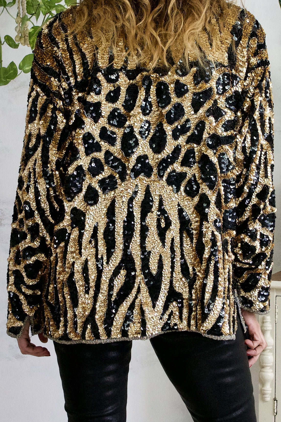 Vintage Leopard Sequin Silk Top-closiTherapi | vinTage