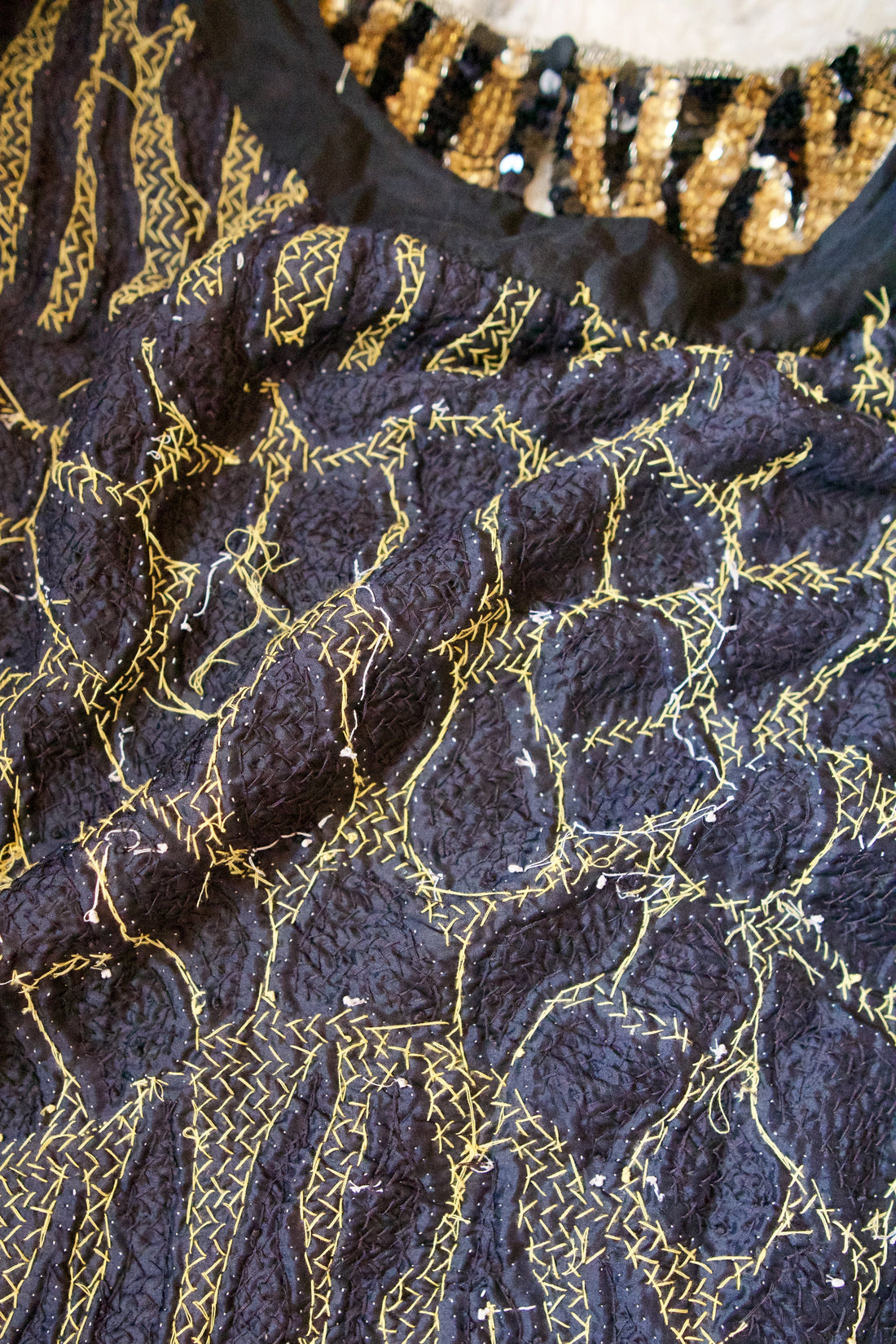 Vintage Leopard Sequin Silk Top-closiTherapi | vinTage