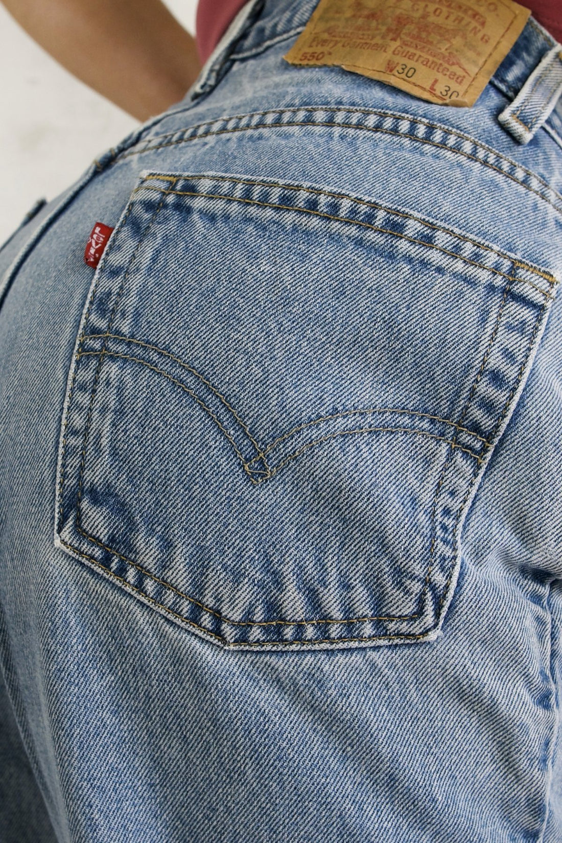 Vintage Levi's 550 Relaxed Fit Jeans - 29" Waist-closiTherapi | vinTage