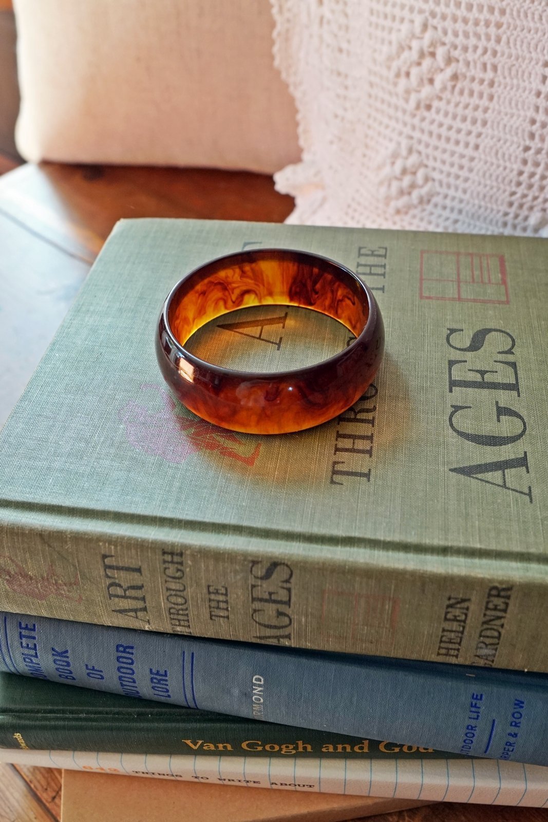 Vintage Lucite Tortoise Bangle Bracelet-closiTherapi | vinTage