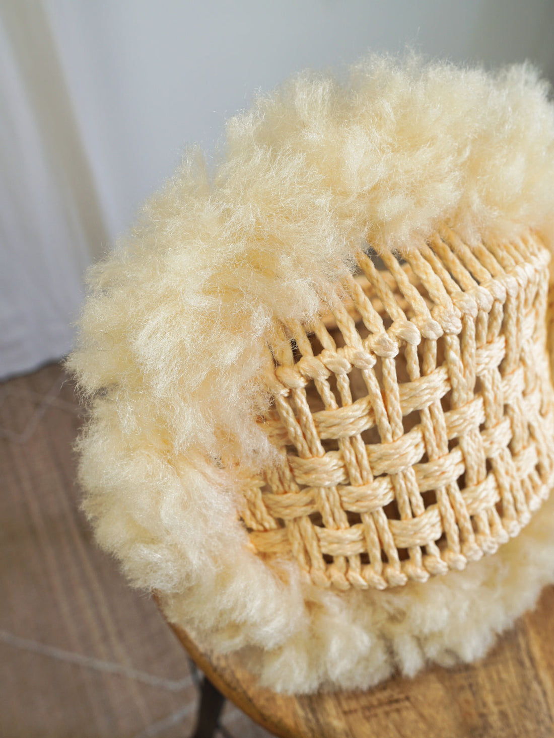 Vintage Macrame Fluffy Yellow Basket-closiTherapi | vinTage