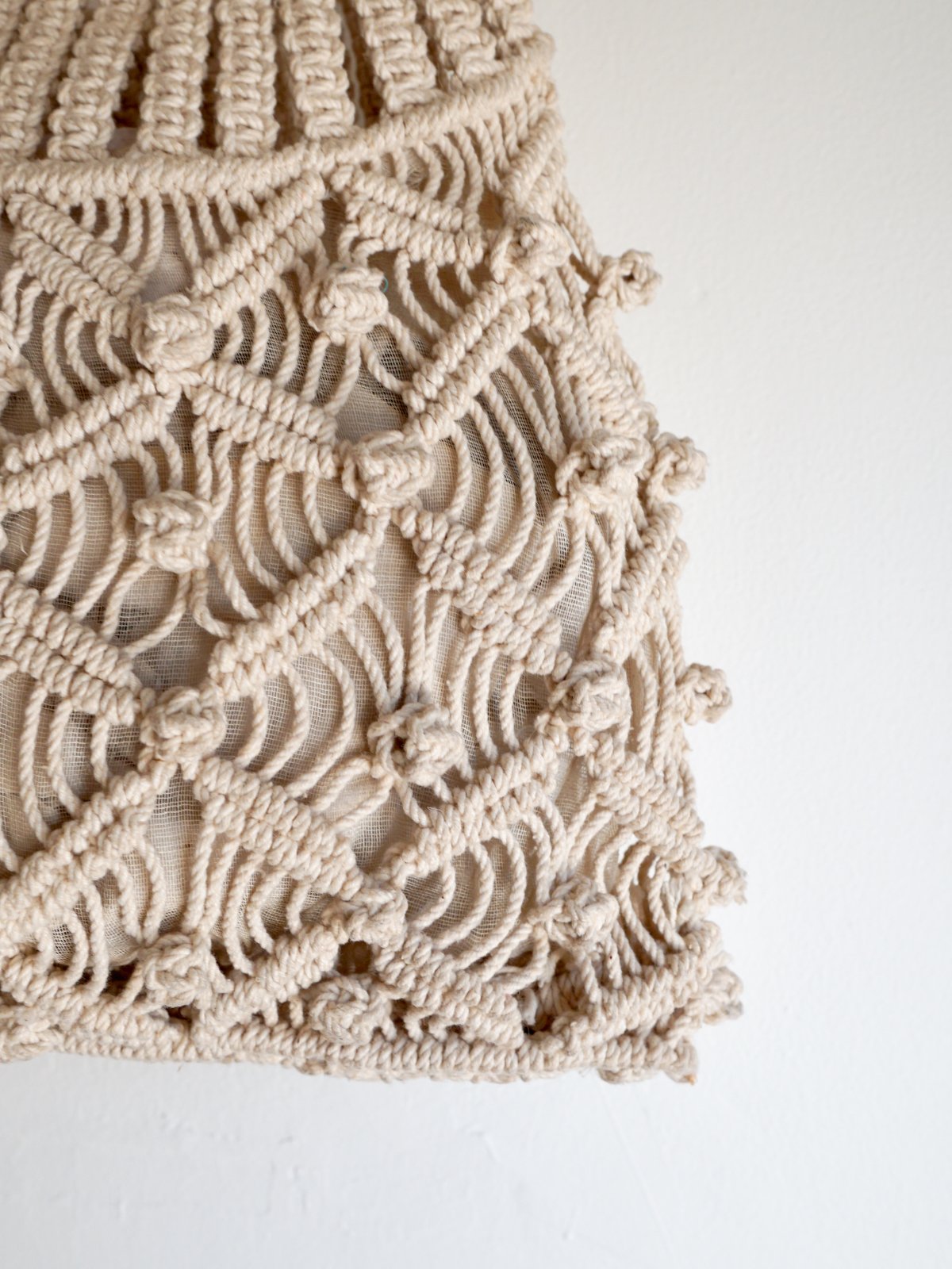 Vintage Macrame Wood Handle Tote Bag-closiTherapi | vinTage