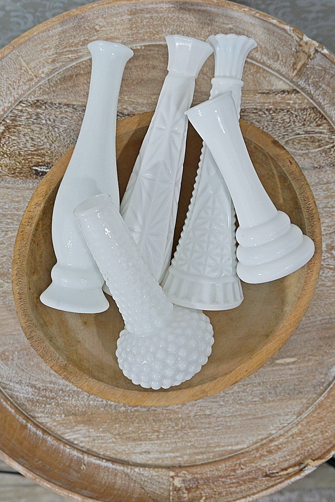 Vintage Milk Glass Set Of 5 Vases-closiTherapi | vinTage