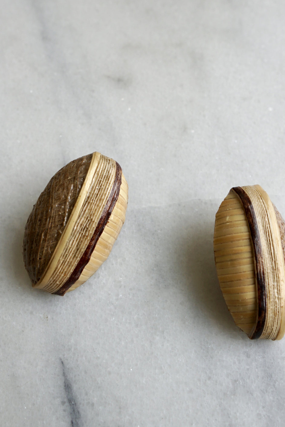 Vintage Oblong Raffia Earrings-closiTherapi | vinTage