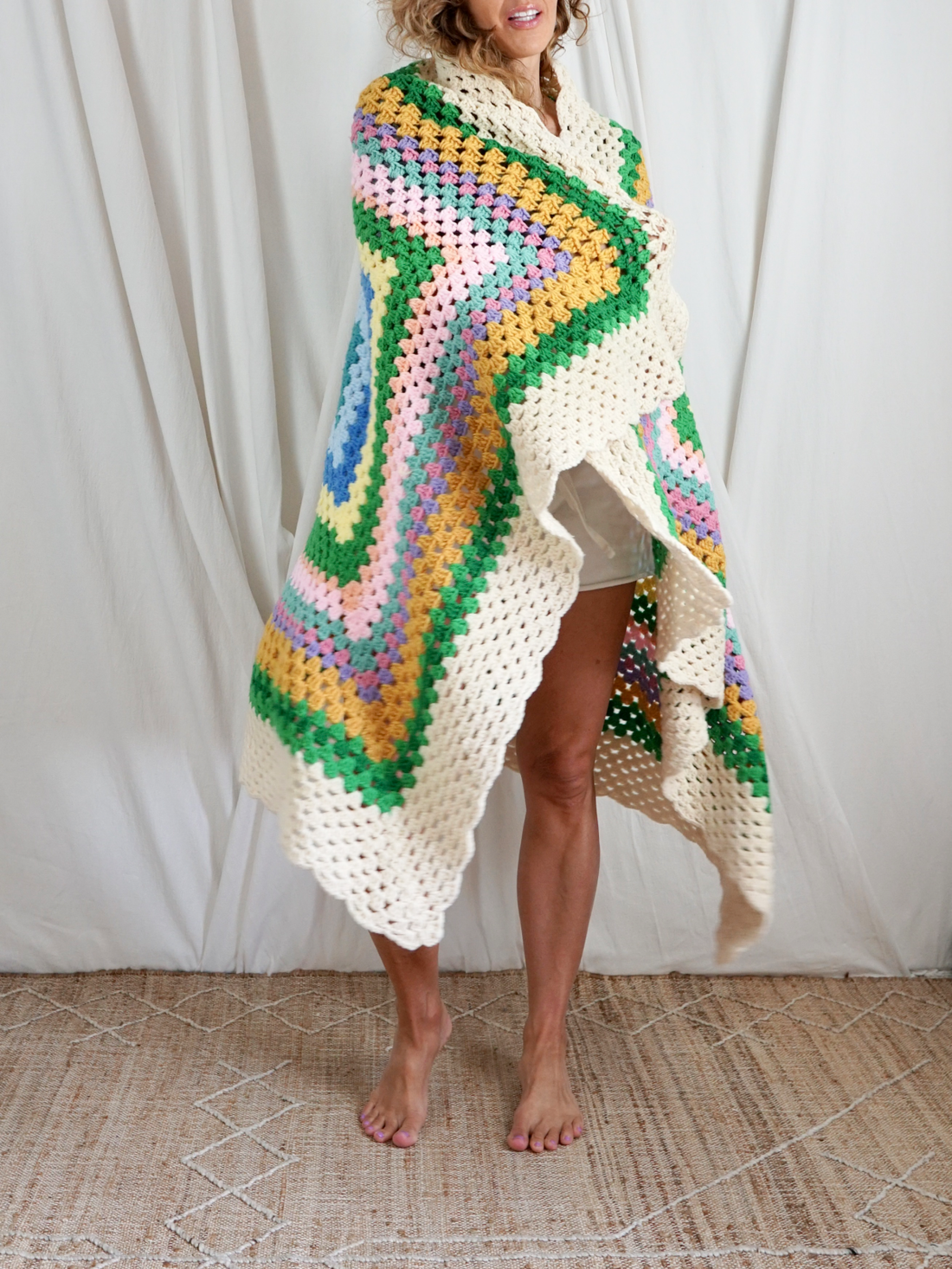 Vintage Op Art Pastel Crochet Blanket-closiTherapi | vinTage