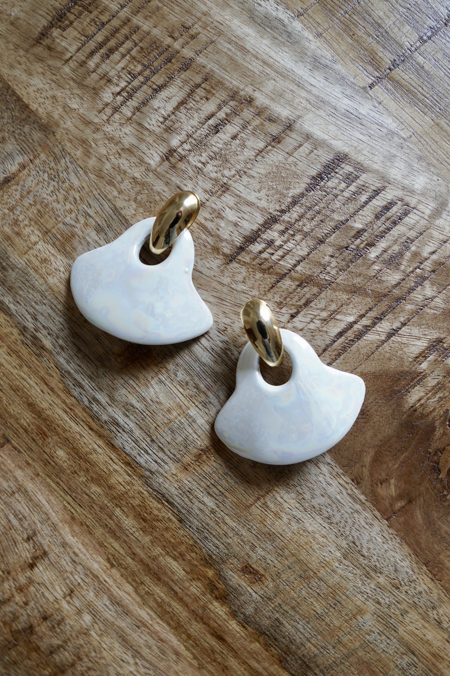 Vintage Opalescent Ceramic Earrings-closiTherapi | vinTage