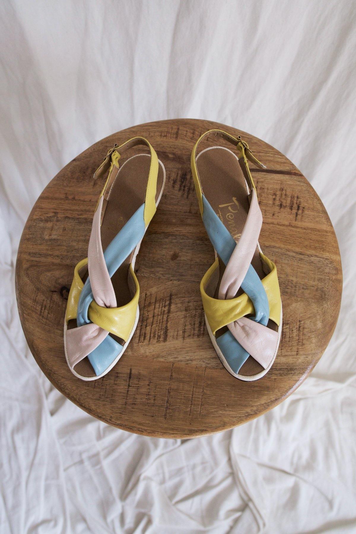 Vintage Pastel Leather Sandals | 7/7.5-closiTherapi | vinTage