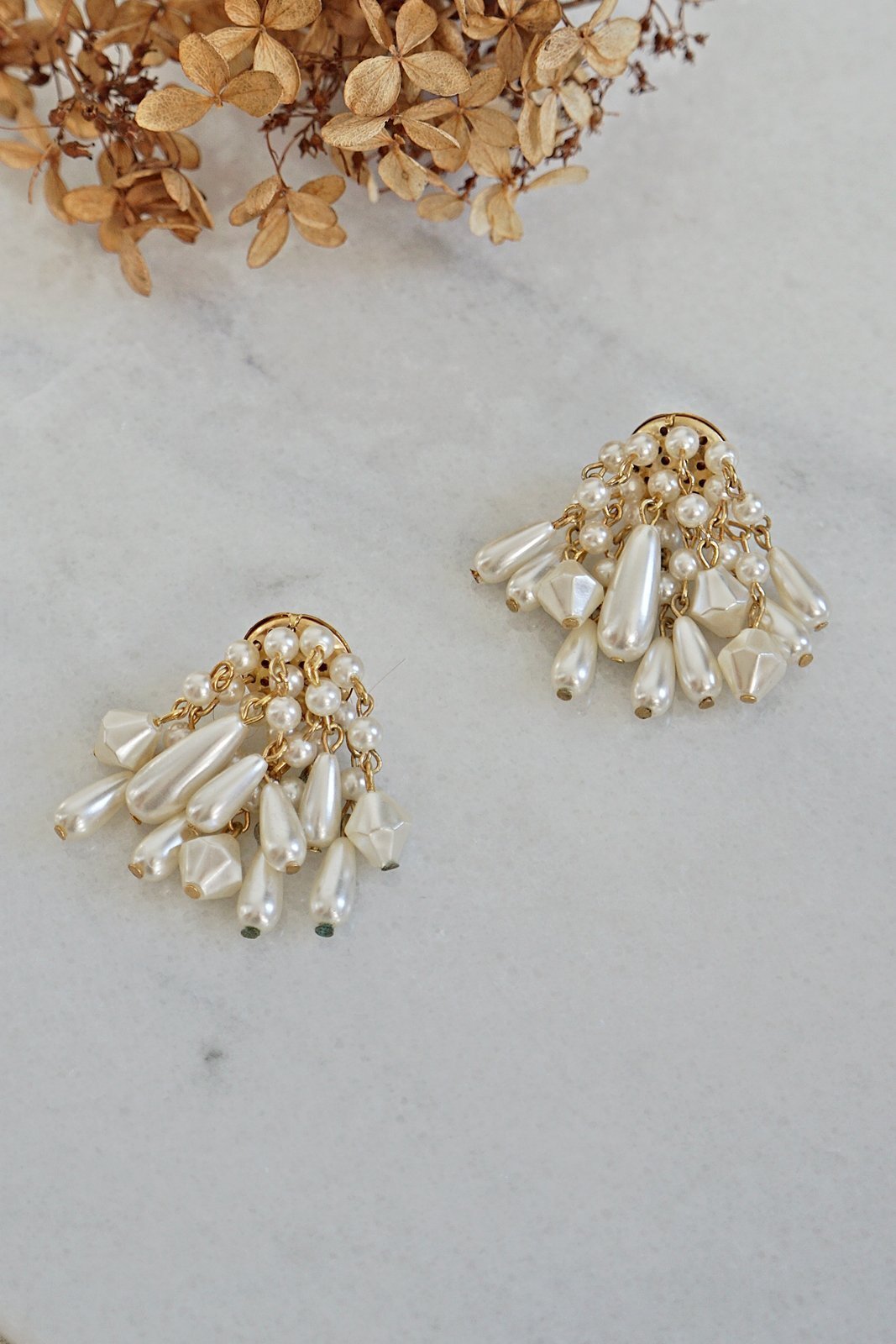 Vintage Pearl Cluster Chandelier Earrings-closiTherapi | vinTage