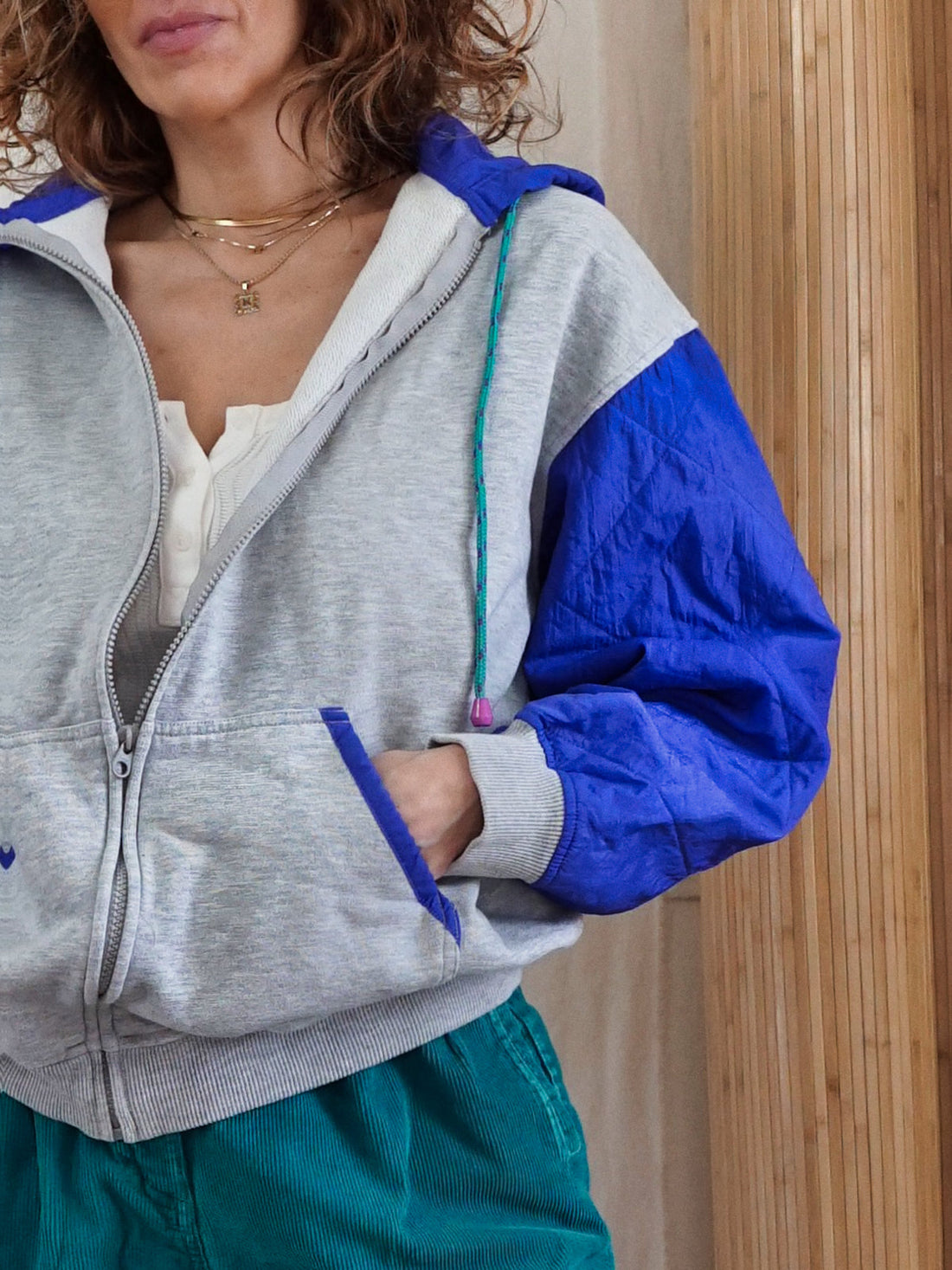 Vintage Periwinkle Contrast Hoodie-closiTherapi | vinTage