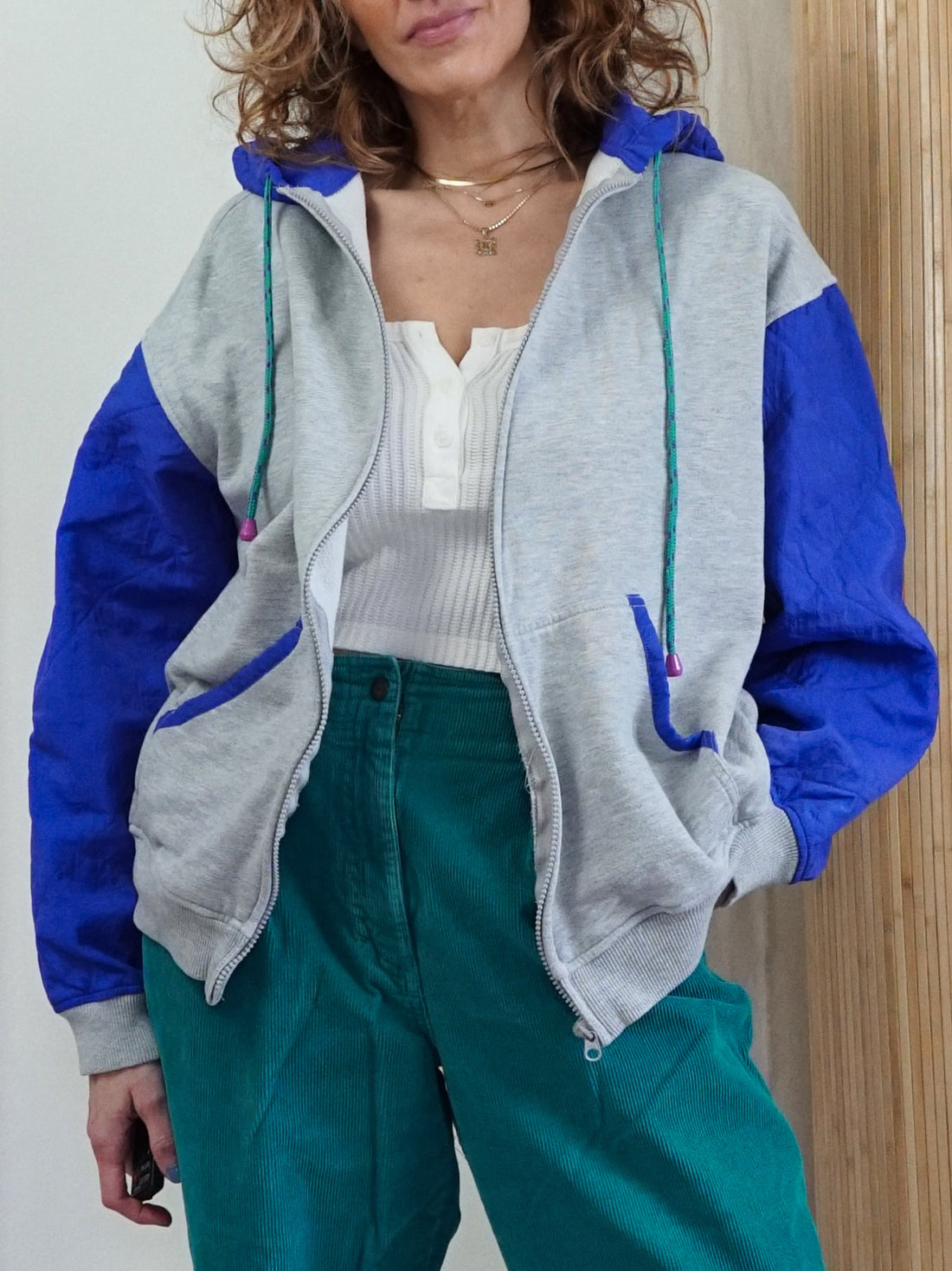 Vintage Periwinkle Contrast Hoodie-closiTherapi | vinTage