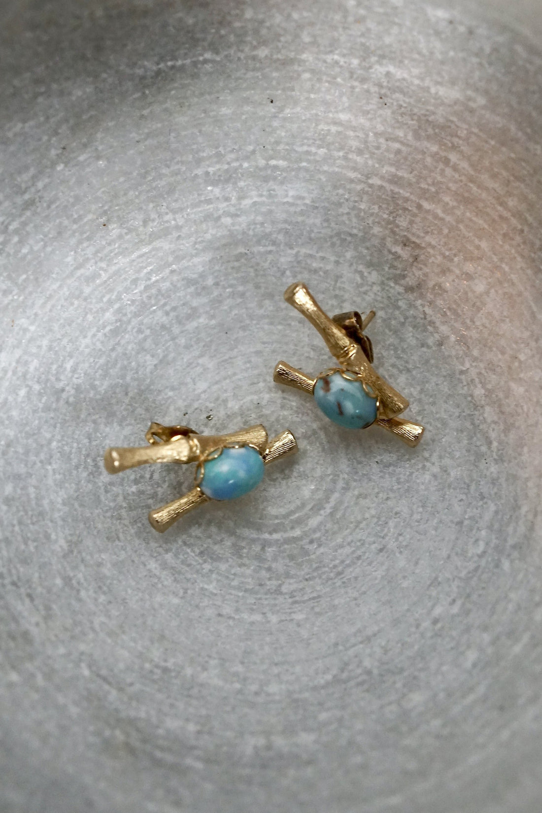 Vintage Petite Zen Earrings-closiTherapi | vinTage