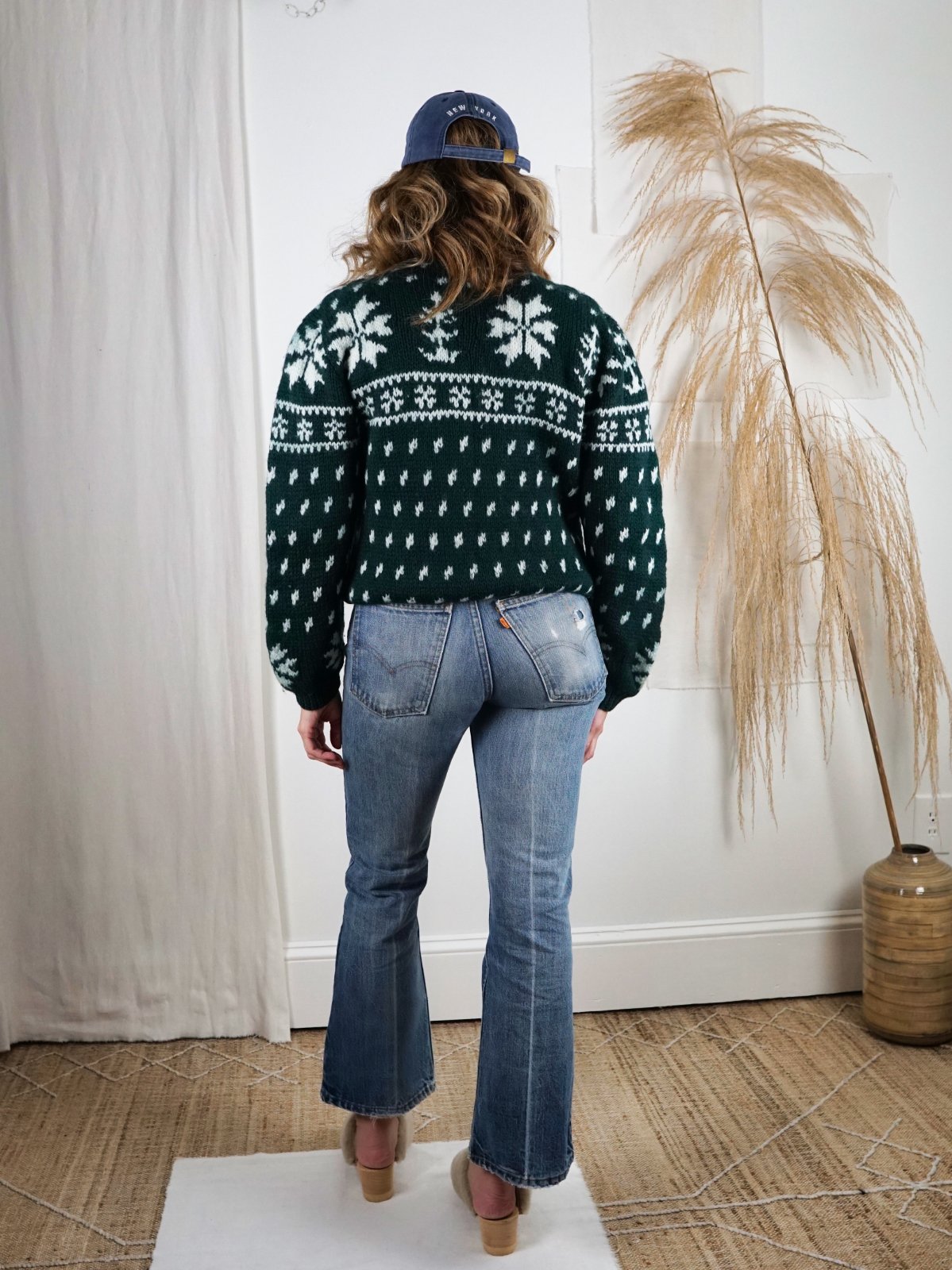 Vintage Pine Green Snowflake Cabin Sweater-closiTherapi | vinTage